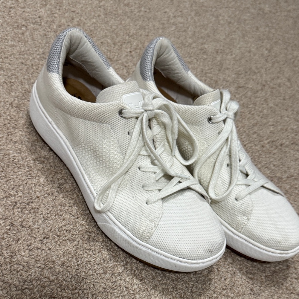 Söfft Women's White Sneakers with silver heel Size 10